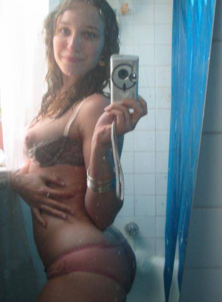 Amateur selfies de tinder
 #67279069