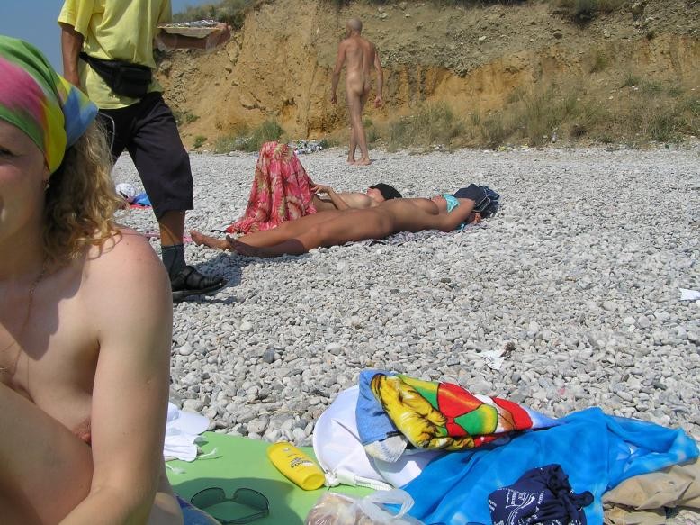 Attenzione - foto e video di nudisti incredibili
 #72273846