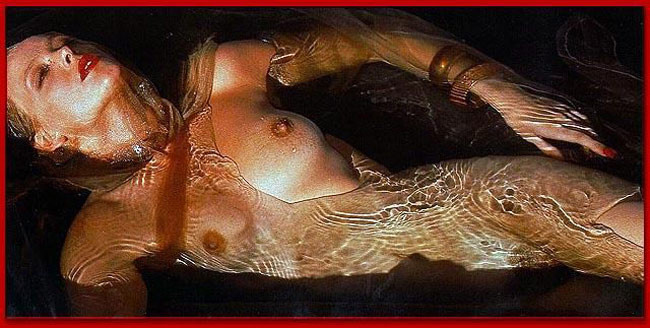 Brigitte Nielsen zeigt ihre riesigen Brüste
 #75445244