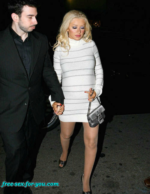 Christina Aguilera che mostra la sua figa upskirt foto paparazzi
 #75426698
