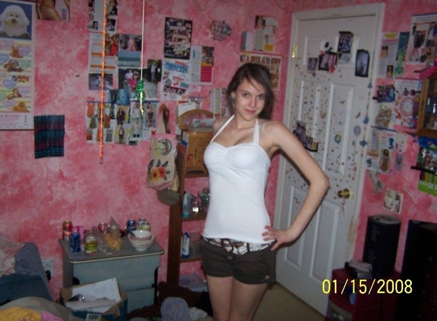 Big tittied blonde stripping and trying on clothes #68302339