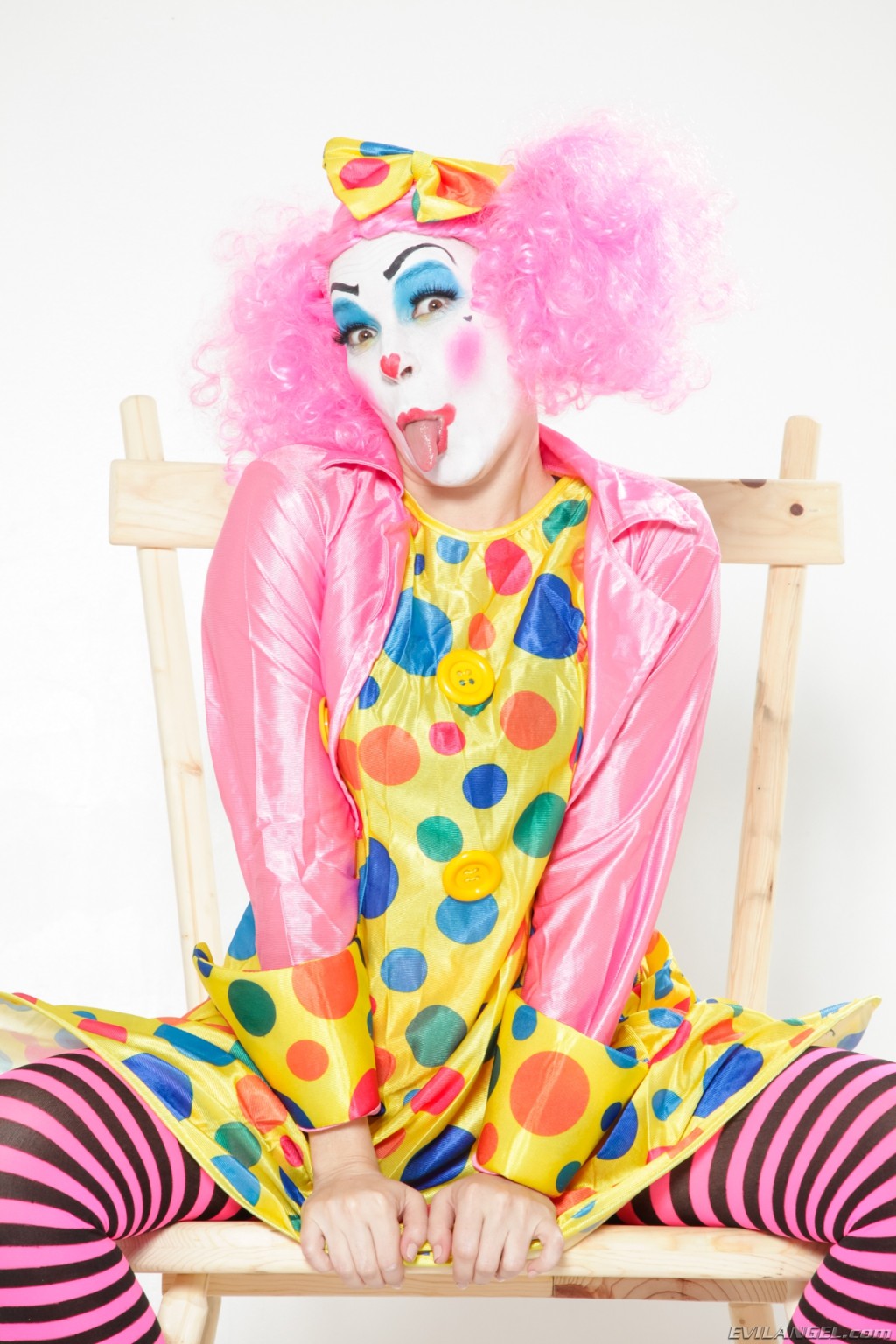 Dana Vespoli and clowns #76434693