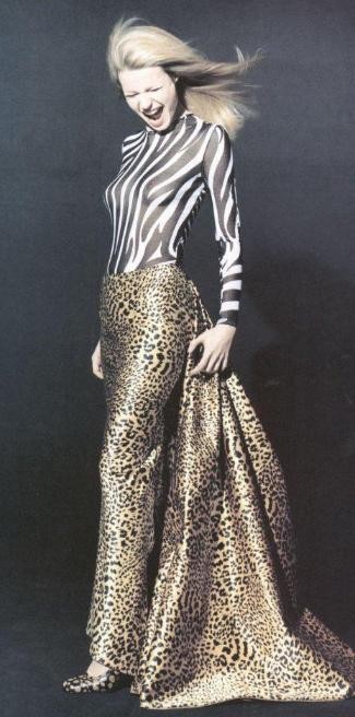 グウィネス・パルトロウのパパラッチショット
 #75445941