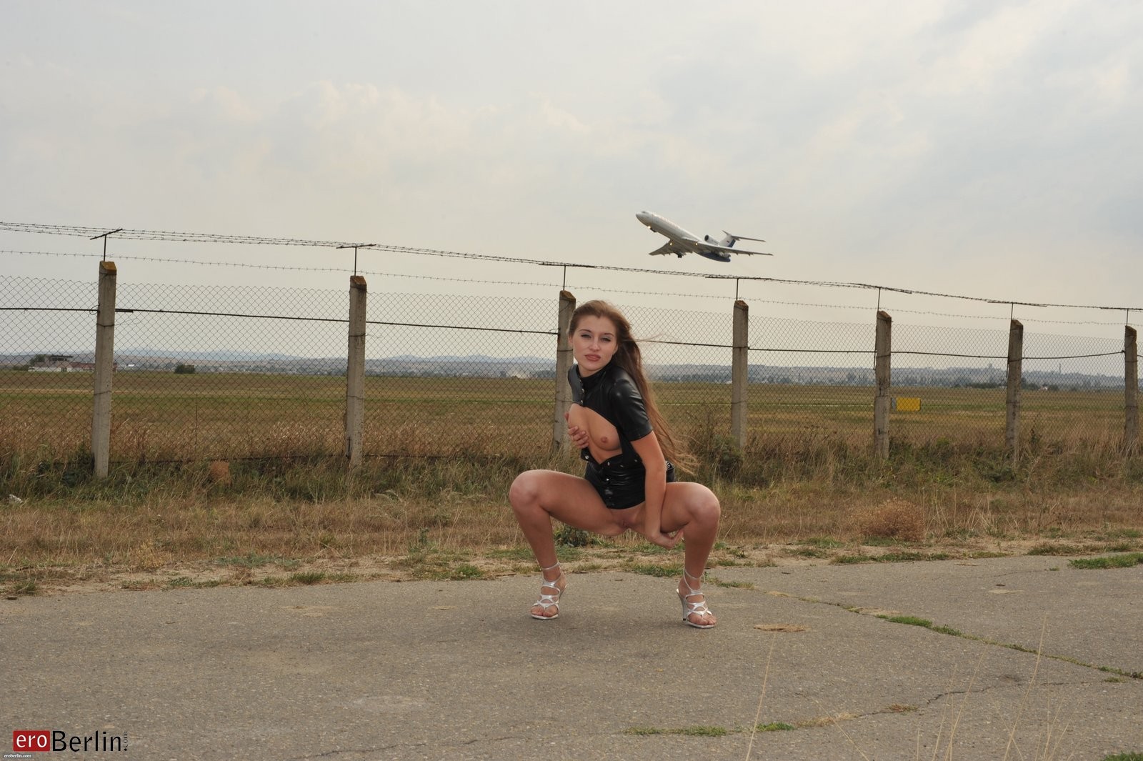 Eroberlin-viva-russian-teen-airport-naked-outdoor
 #68253767