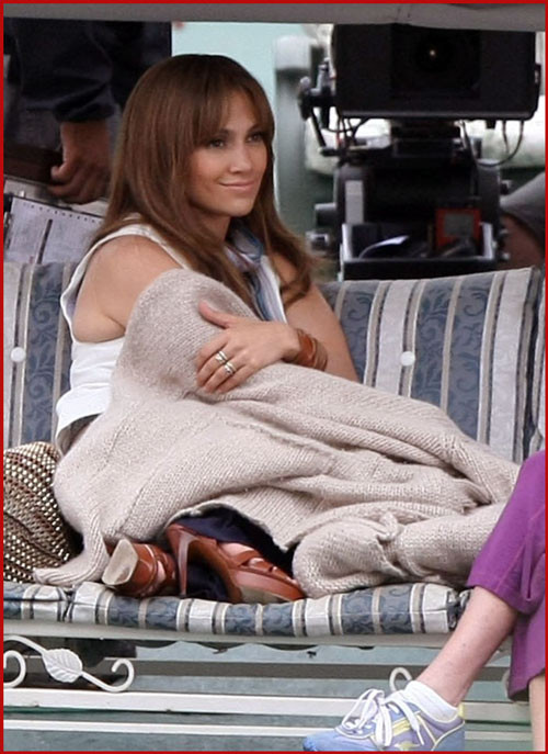 Jennifer Lopez che mostra la sua figa e tette e cazzo duro
 #75390879
