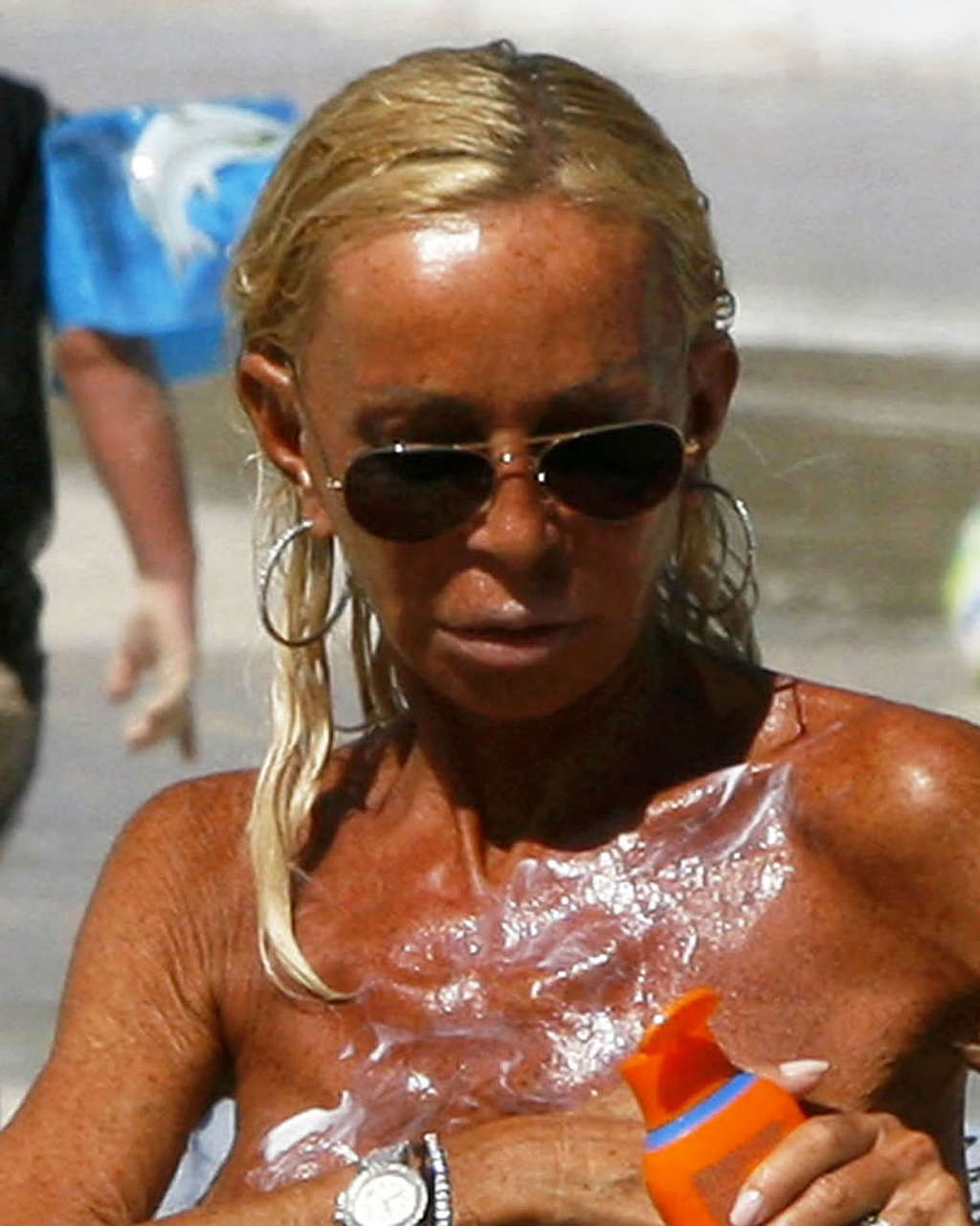 Donatella Versace cought exposing her big tits on beach paparazzi pictures #75362509