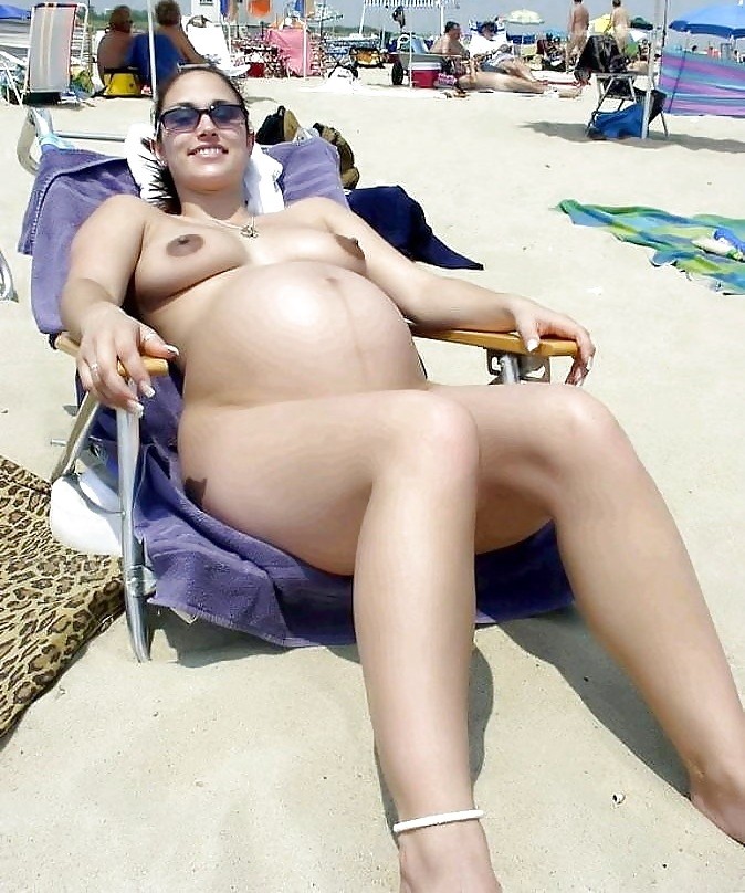 Photos de femmes enceintes nues
 #67706118