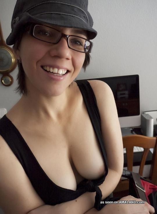 Sammlung von kinky Ehefrauen zeigen ihre schönen Brüste
 #75454764