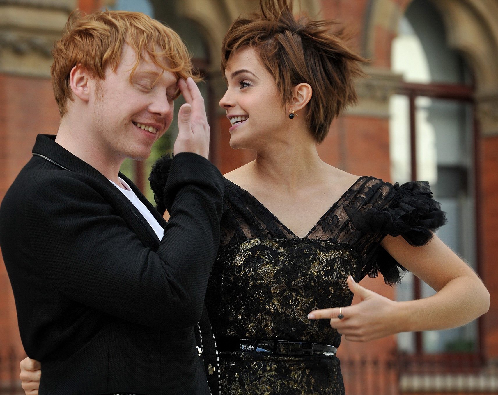 Emma Watson mozzafiato alla conferenza stampa di Harry Potter e la metà mortale
 #75297271