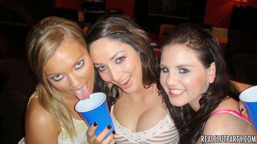 Drunk college babes banging hard cocks and receiving jizz #76798367
