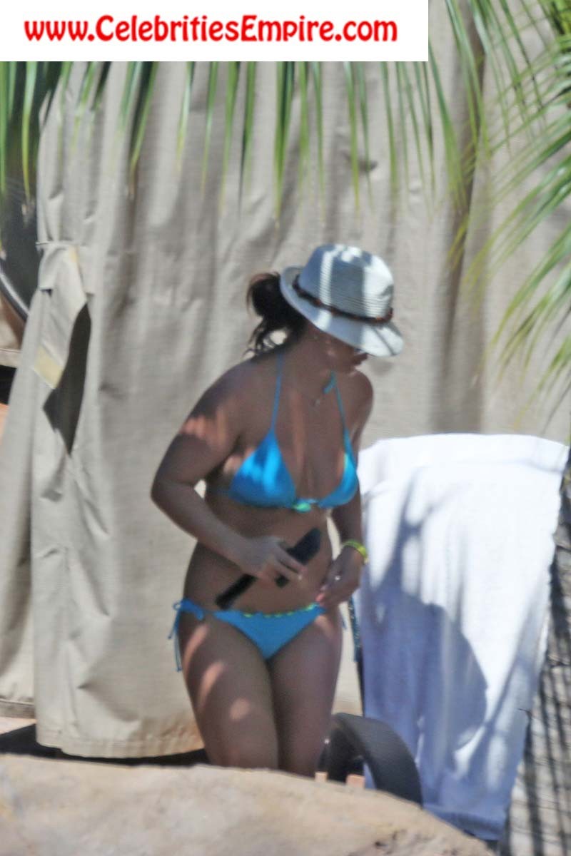 Britney spears vede il suo corpo in bikini sexy
 #73146216