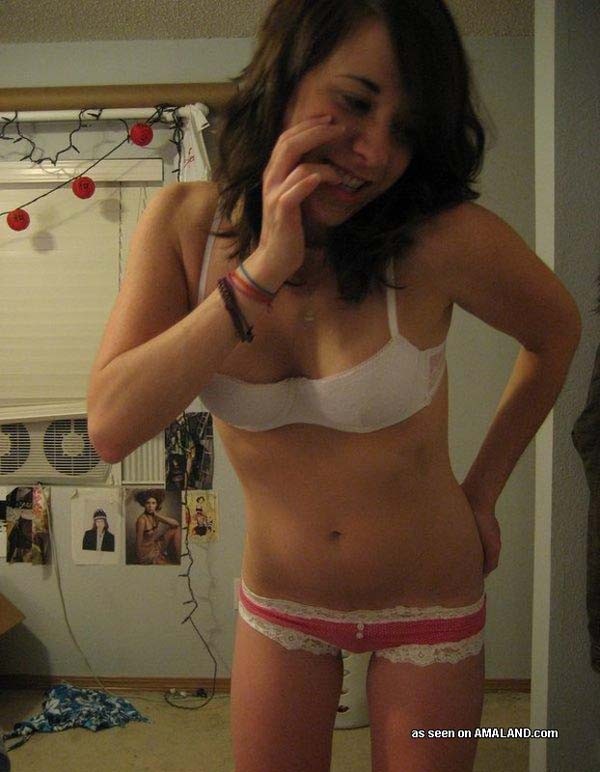 Amateur teen girlfriends tease in phone pics #77079946