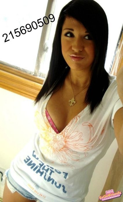 Chicas no desnudas
 #79395936