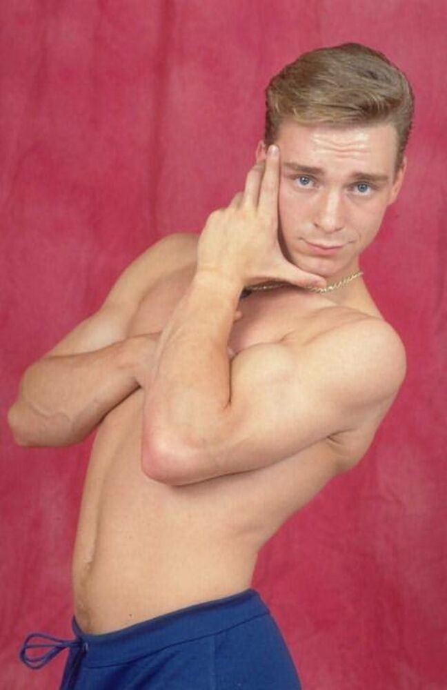 Buff muscle bfs posing and fucking gallery 1 #76933873