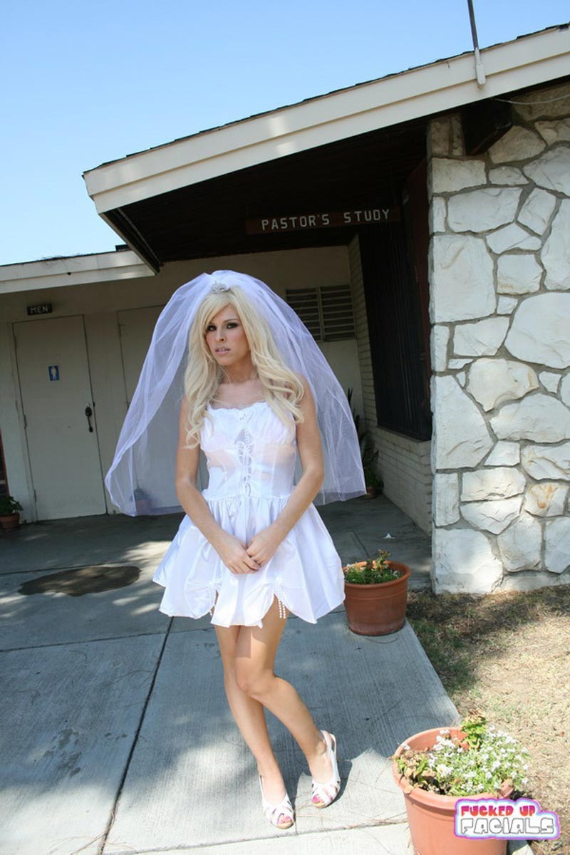 Blonde busty bride gives a hot outdoor blowjob #73844945