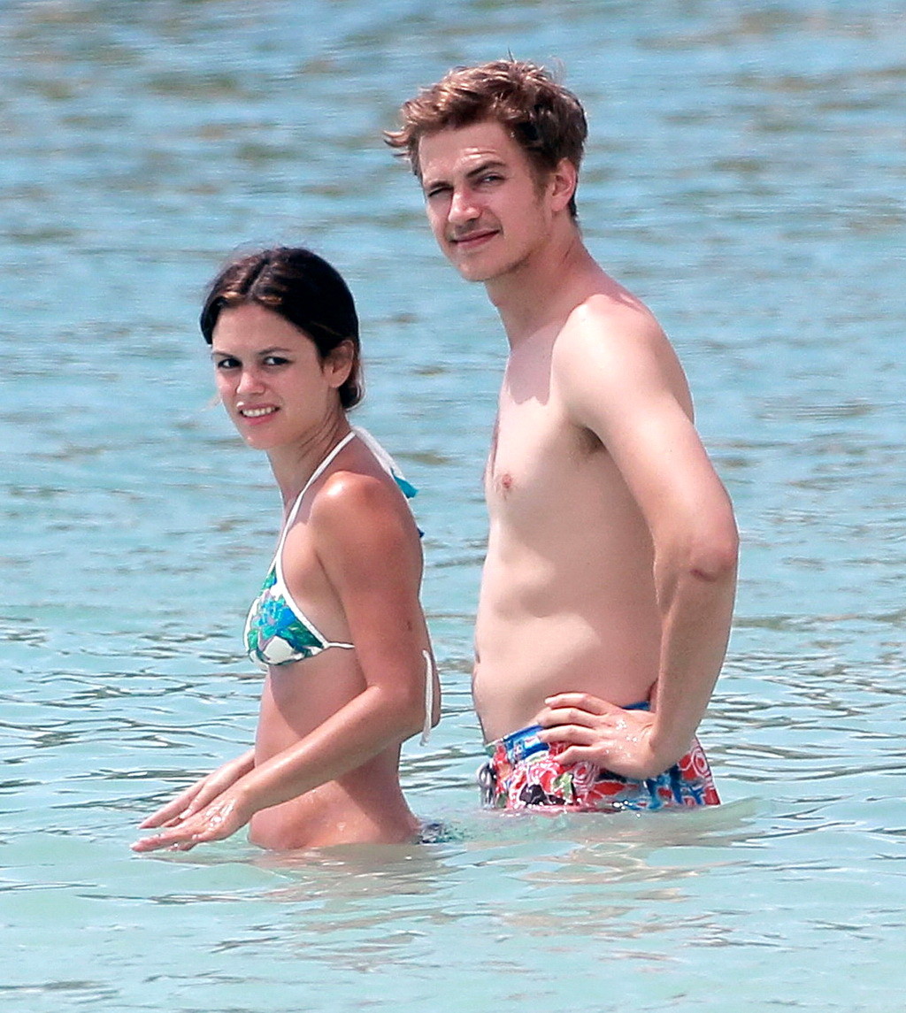 Rachel Bilson shows off her ass wearing bikini on a beach in Barbados