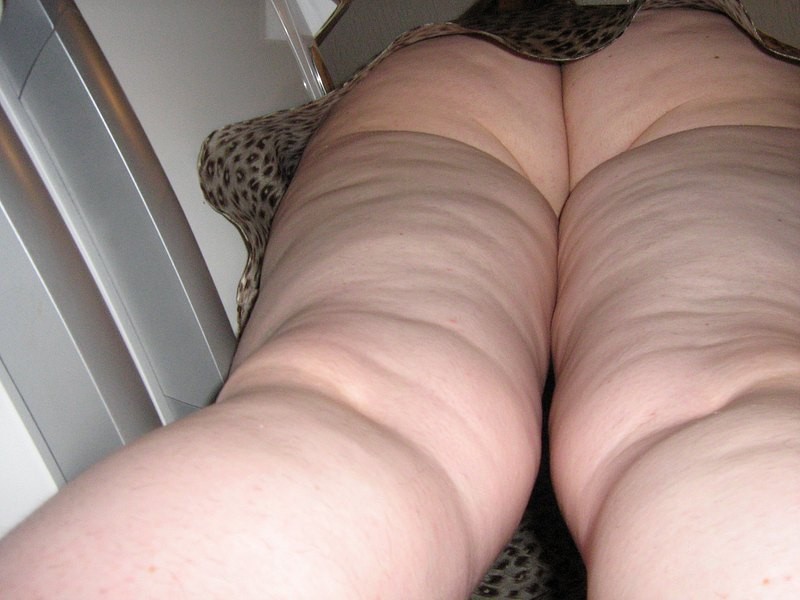 カメラに映る本物の素人女性
 #77567869