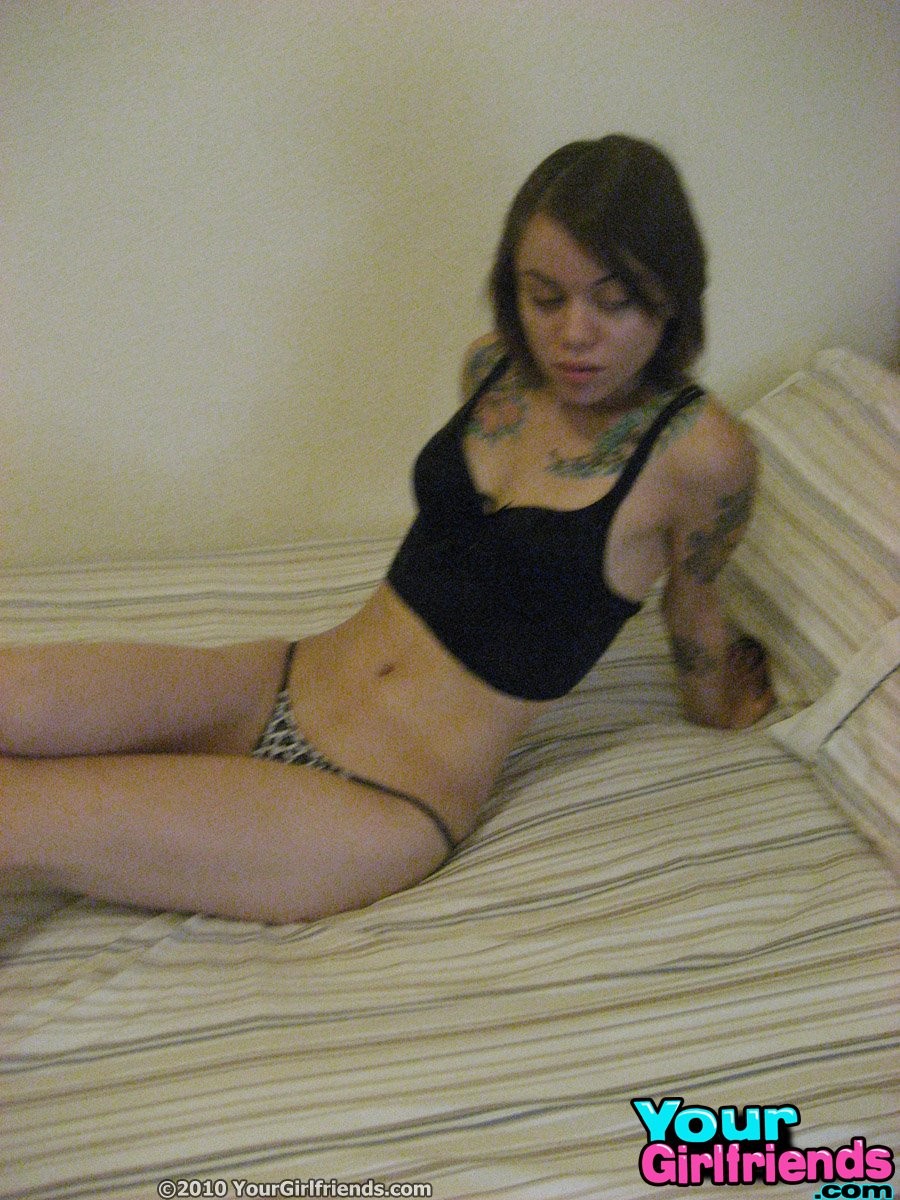 Hot alt babe Jazmine takes some hot naked girlfriend pics #67314871