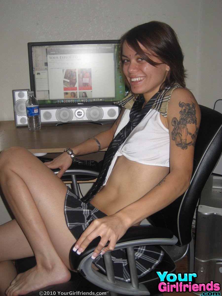 Hot alt babe jazmine takes some hot naked girlfriend pics
 #67314961