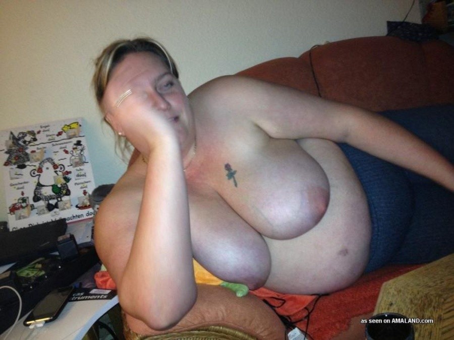 Amateur plumper displaying her big fat tits at home #71758919