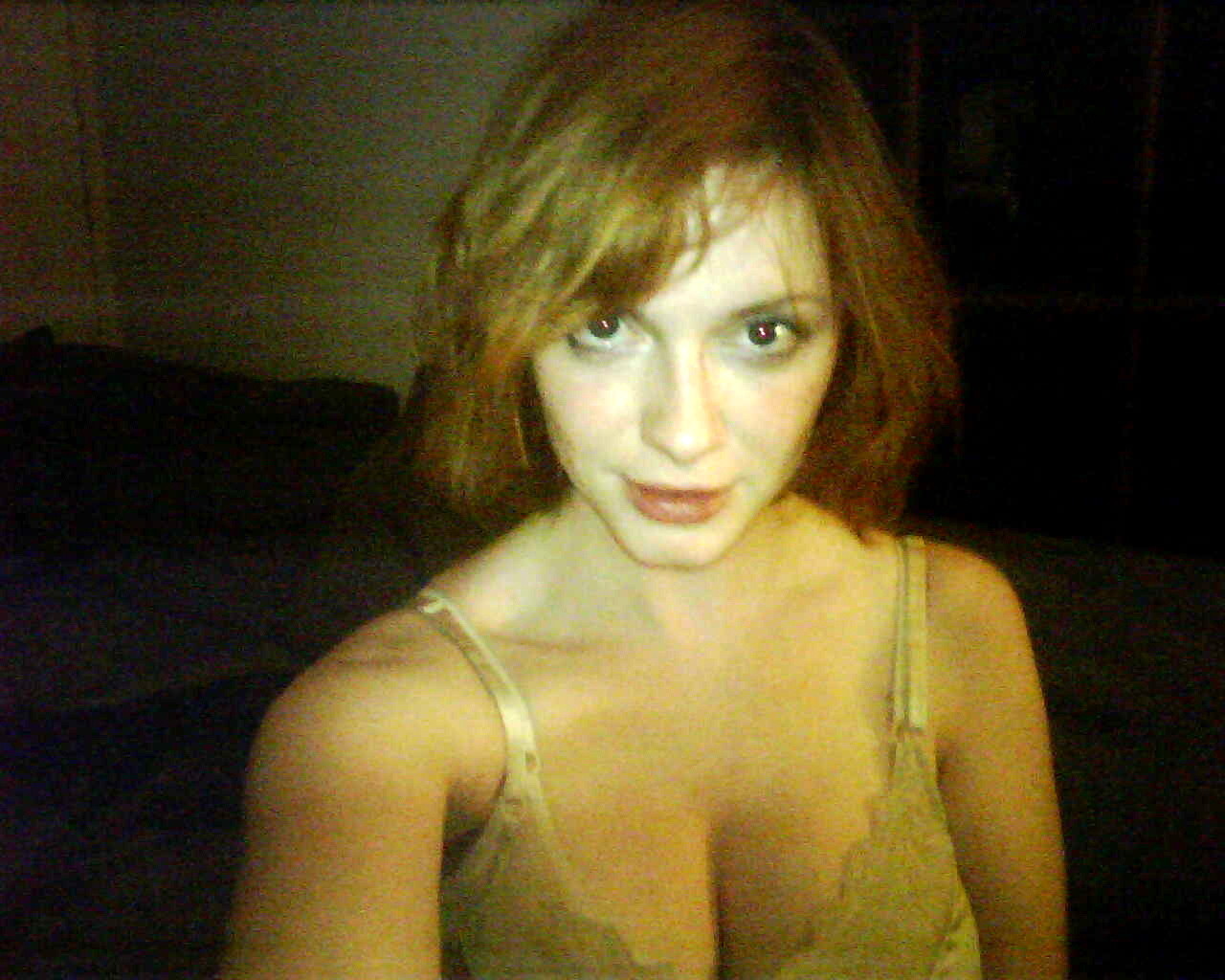 Christina Hendricks showing off her big boobs in leaked private pics #75271921