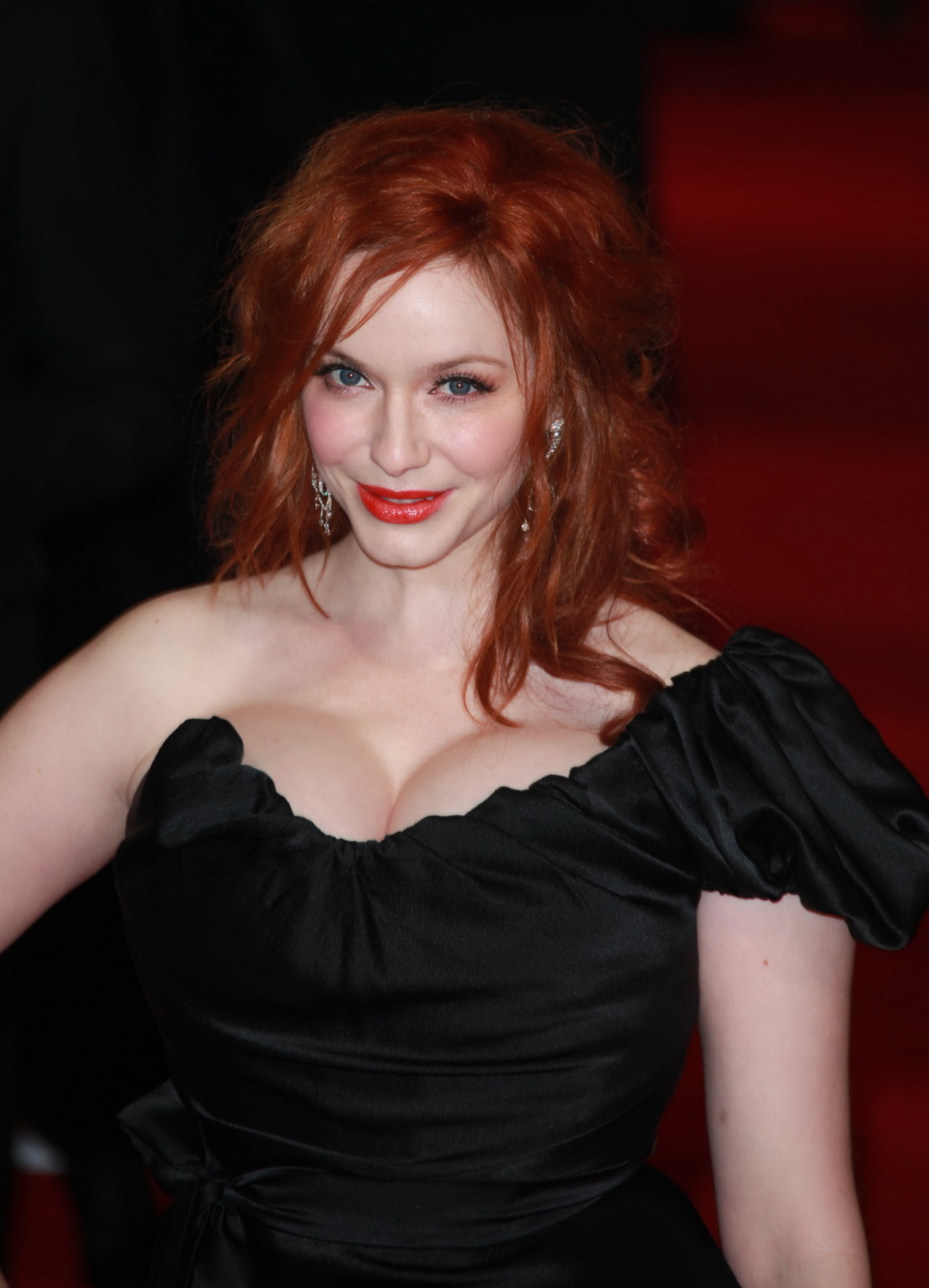 Christina Hendricks showing off her big boobs in leaked private pics #75272023