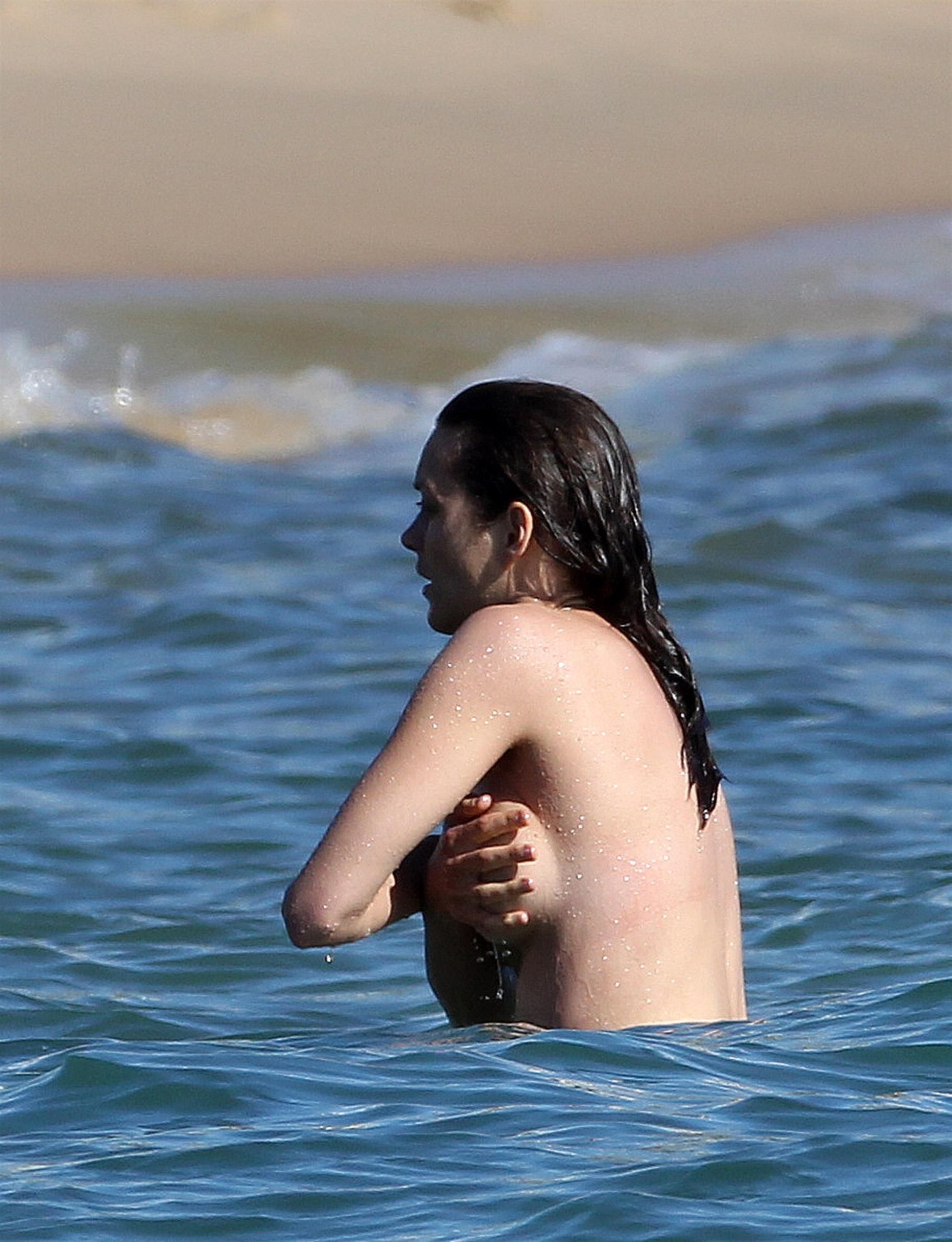 Marion Cotillard showing off her big boobs on the set of 'Rust and Bone' in Cann #75285758
