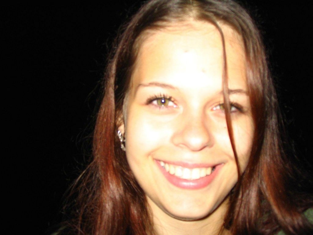 ブルネットのティーンがフェラチオ
 #68169535