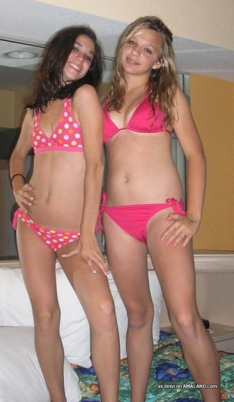 Belle ragazze amatoriali hot kinky in bikini
 #67425647