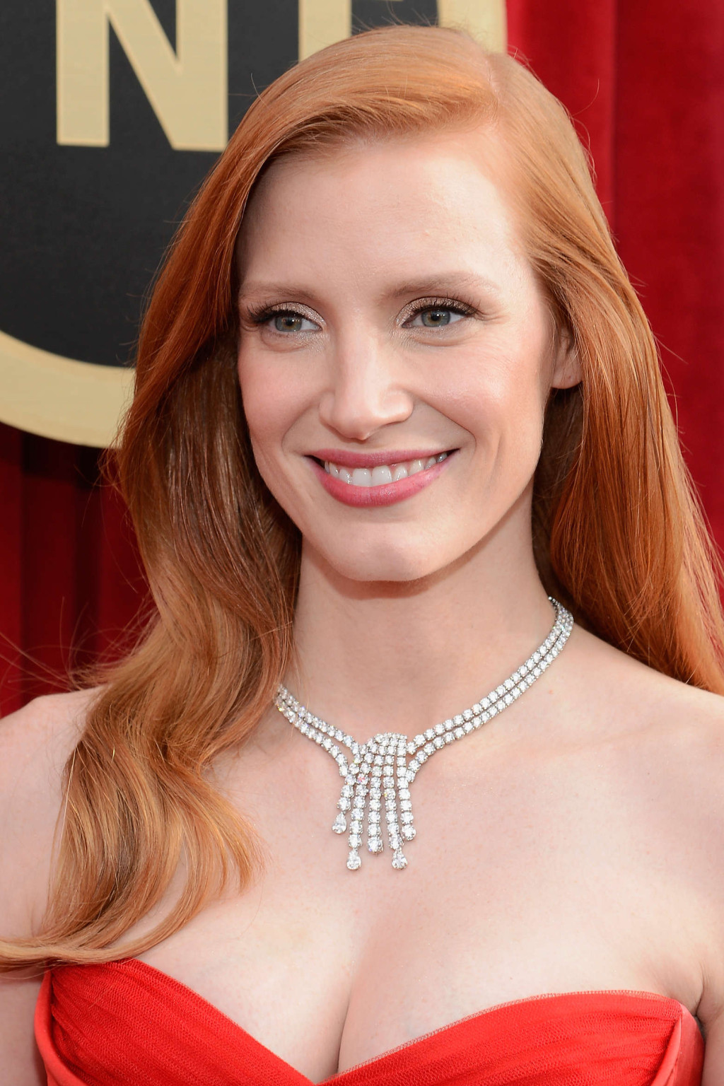 Jessica chastain mostrando un enorme escote en la 19ª edición de los screen actors guild aw
 #75240296