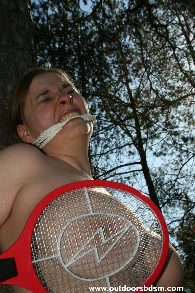 Electric shock bondage with big breasts outdoors. #72154278