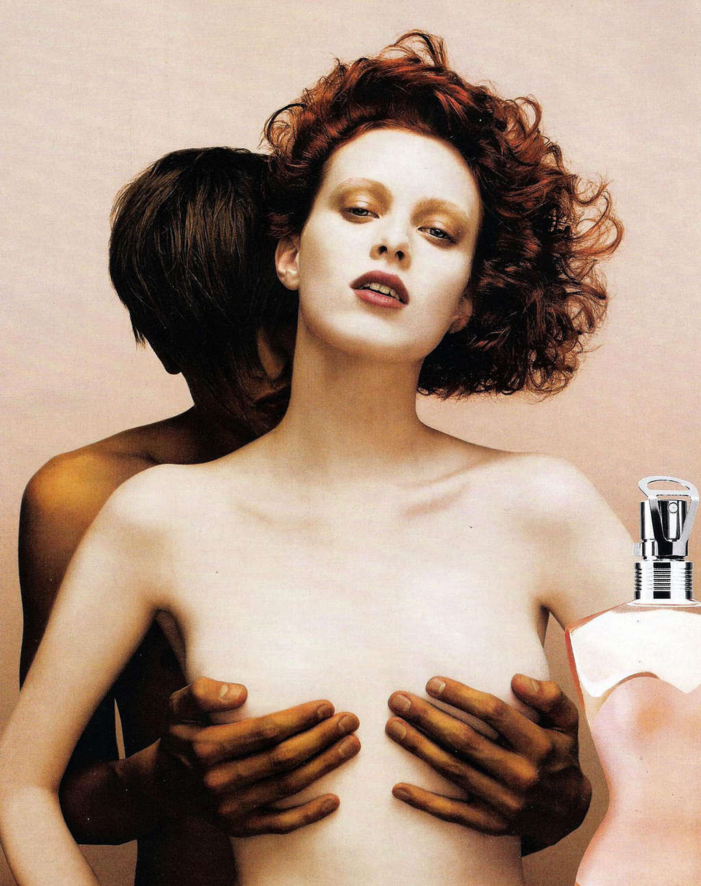 Karen Elson che mostra le sue belle tette in alcuni photoshoot nudo
 #75351909