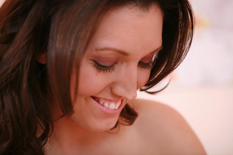 Brunette with a taste for clam. #78193541