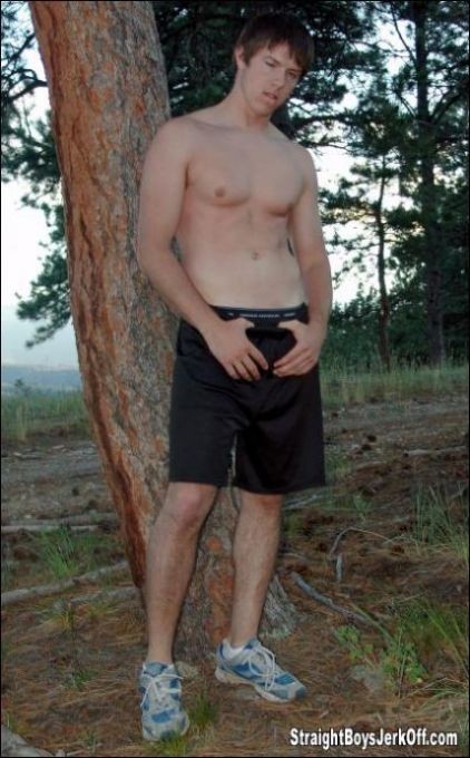 スパイシーなツインクが屋外でオナニーをする
 #76998714