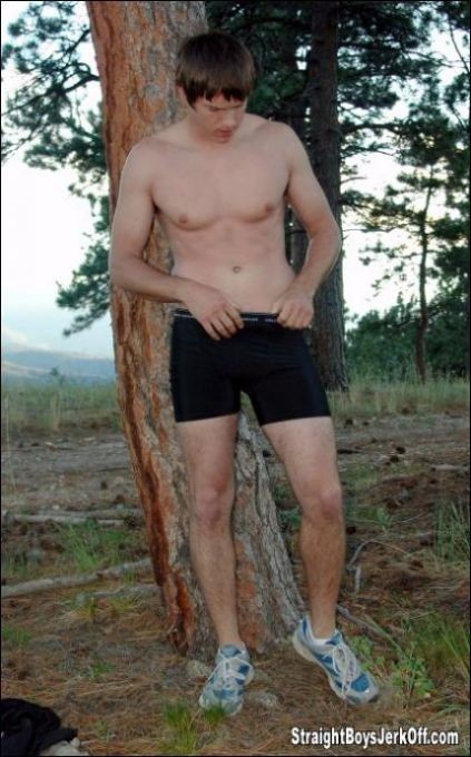 スパイシーなツインクが屋外でオナニーをする
 #76998721