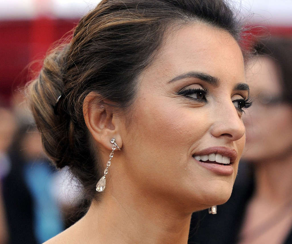Penelope Cruz exposing her nice small boobs and posing sexy in long black dress  #75348667