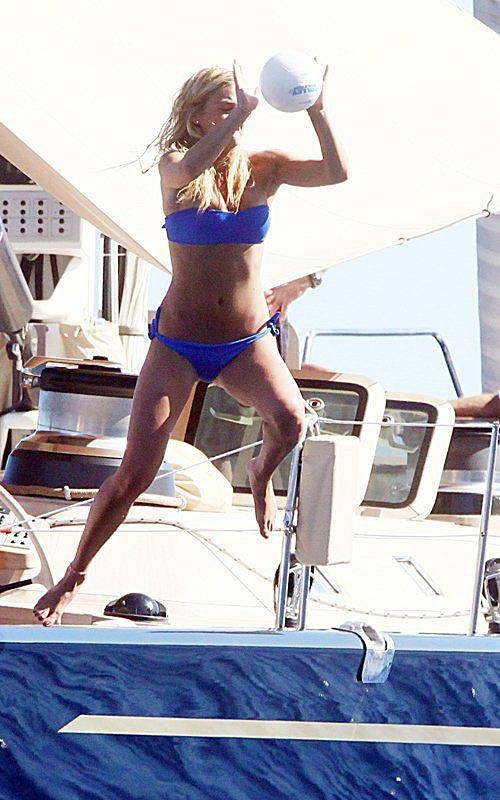 Bar Refaeli exposing sexy body and hot ass in blue bikini on yacht #75289803