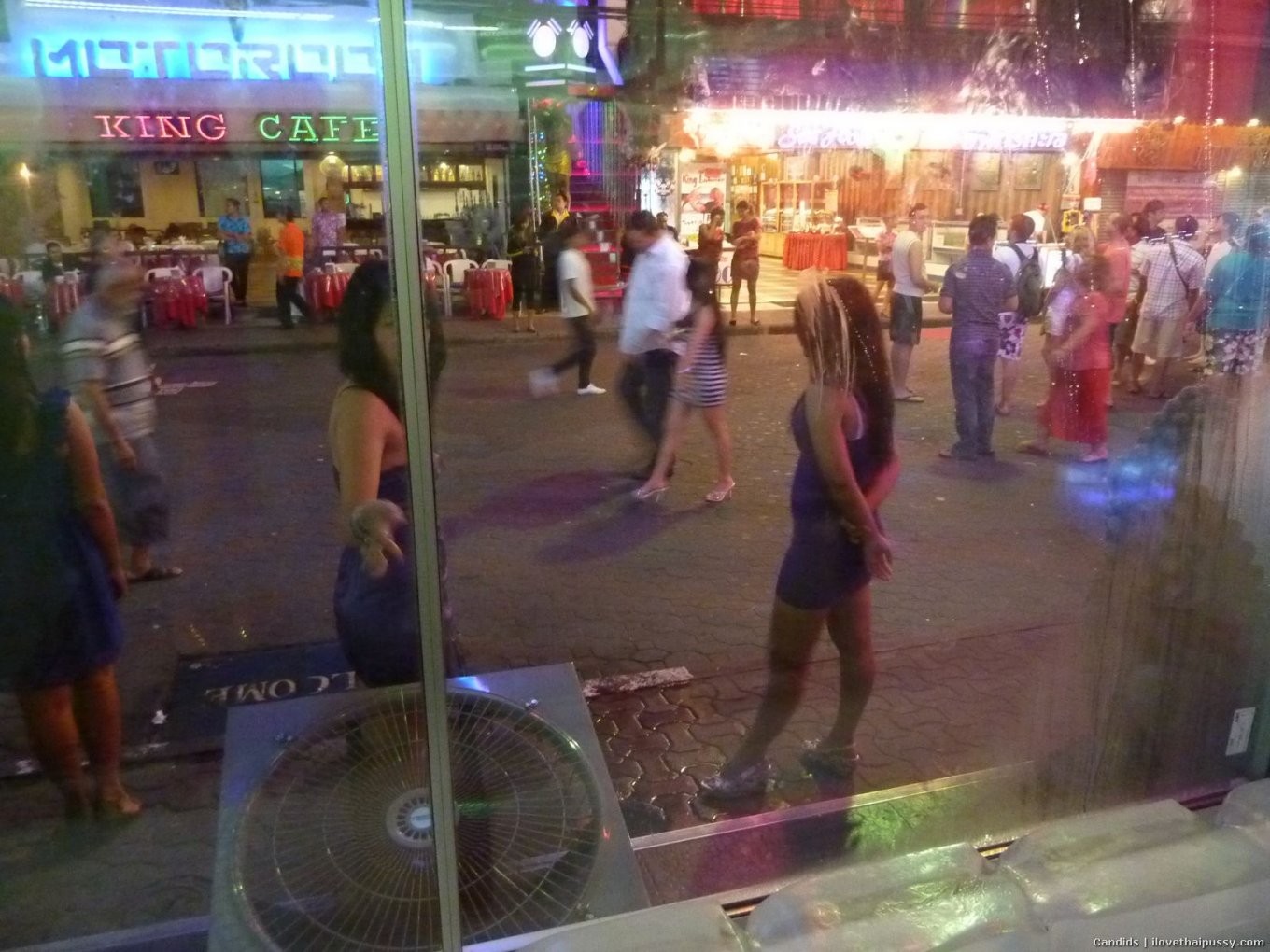 Bangkok puttana scopata a pelo da un turista sessuale svedese troia asiatica
 #69869069