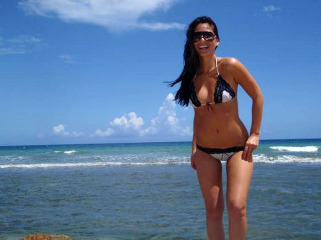 Olivia munn sieht heiß und schön aus auf ihren privaten sexy Fotos
 #75364266
