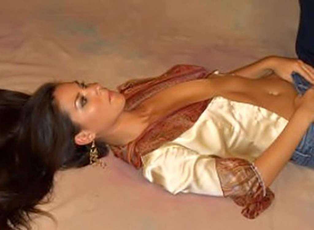 Olivia Munn guardando caldo e bello sulle sue foto sexy private
 #75364277