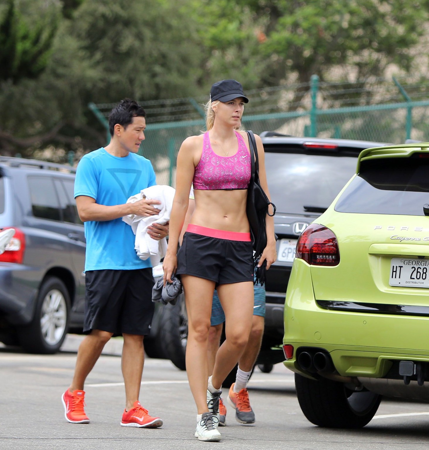 Maria Sharapova shows off her abs wearing a sports bra for a hike in California #75189871