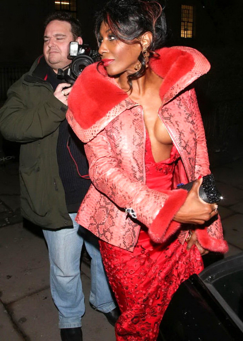 Sinitta nipple slip bei der x factor musical i cant sing premiere im londoner palla
 #75200538