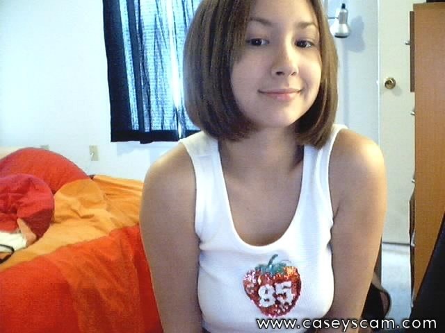 Cute asian teen posing for her webcam #70033847