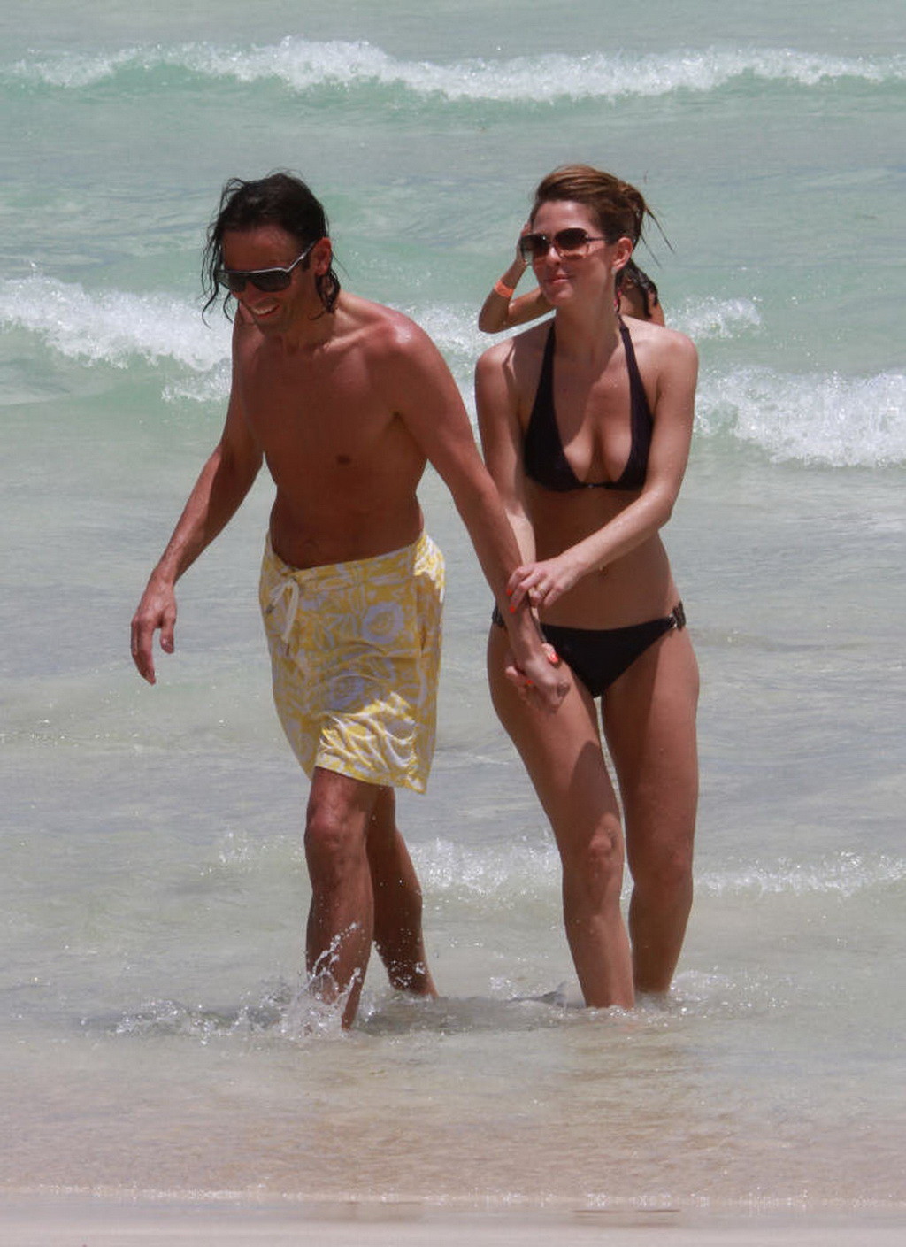 Maria menounos vollbusig tragen skimpy bikini auf miami beach
 #75305921