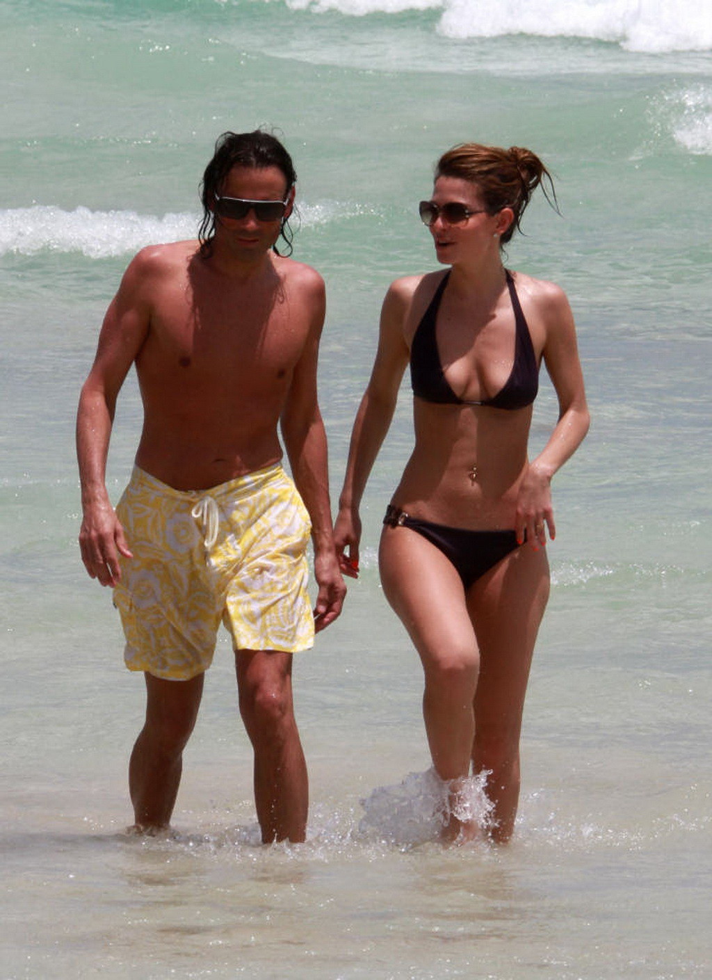 Maria menounos vollbusig tragen skimpy bikini auf miami beach
 #75305930