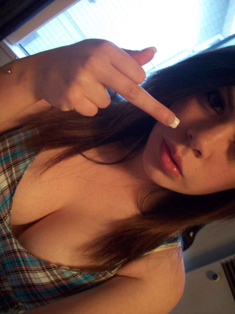 Autofotos de una guapa tetona
 #75723255