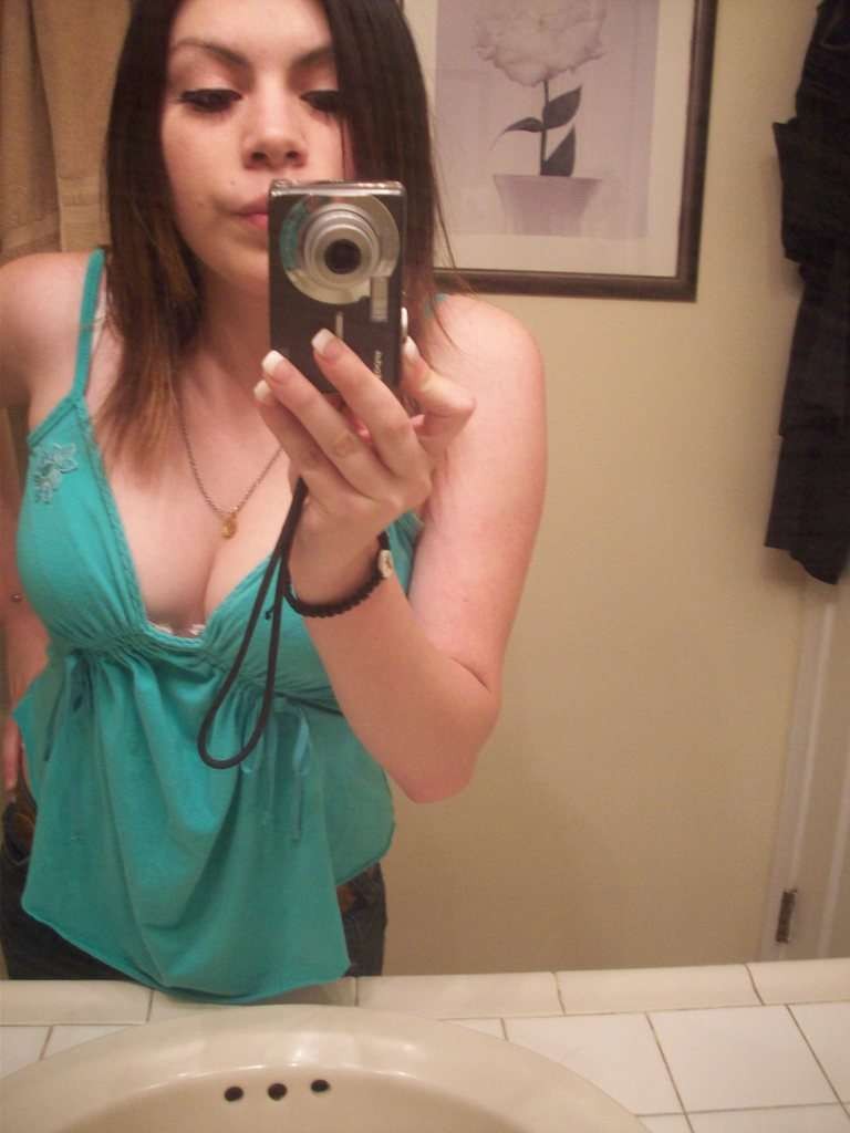 Autofotos de una guapa tetona
 #75723284