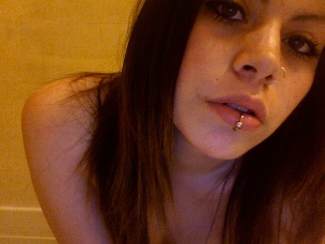 Autofotos de una guapa tetona
 #75723313