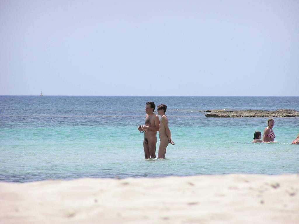 Unglaubliche FKK-Fotos
 #72310686