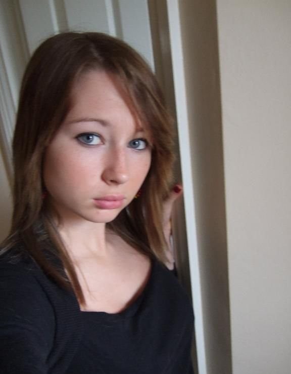 Selfshot Bild von exgfs in ihre riesigen rosa Brustwarzen
 #73075767